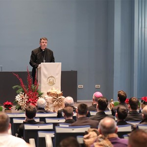 Pozdravna riječ biskupa Šaška na predbožićnom susretu svećenika s nadbiskupom Kutlešom